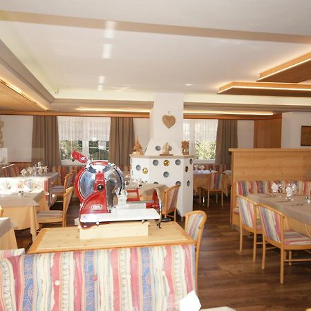 Hotel Vallechiara Moena Ngoại thất bức ảnh