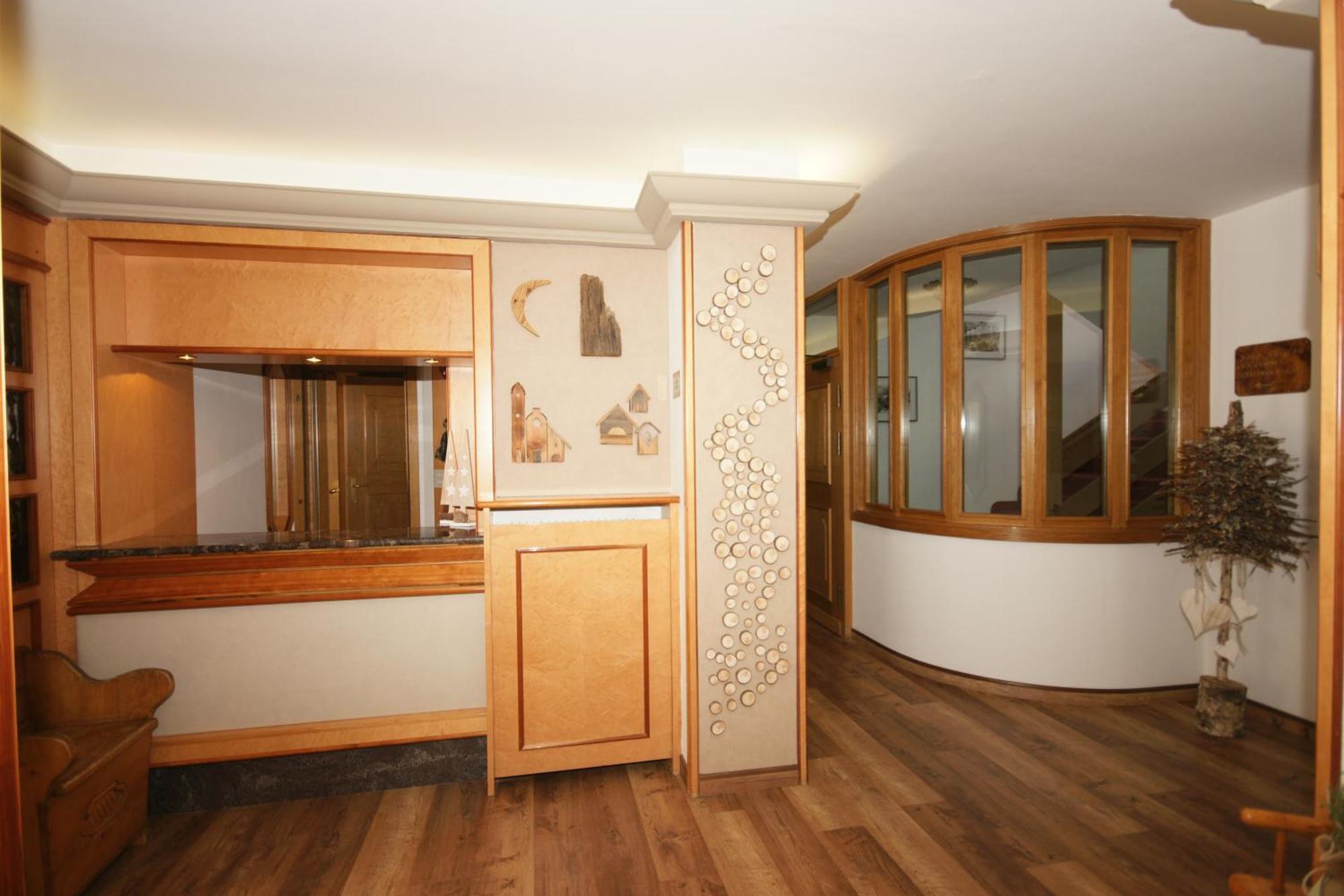 Hotel Vallechiara Moena Ngoại thất bức ảnh